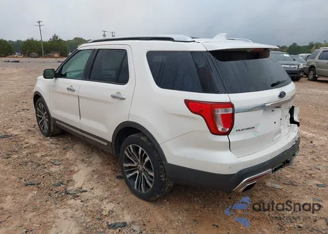 2017 Ford Explorer Platinum z USA, uszkodzony, nr VIN 1FM5K8HT0HGC59860